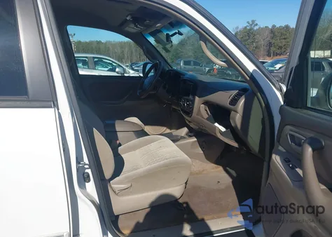 2005 Toyota Tundra Sr5 V8 from USA, damaged, VIN 5TBET34145S485631